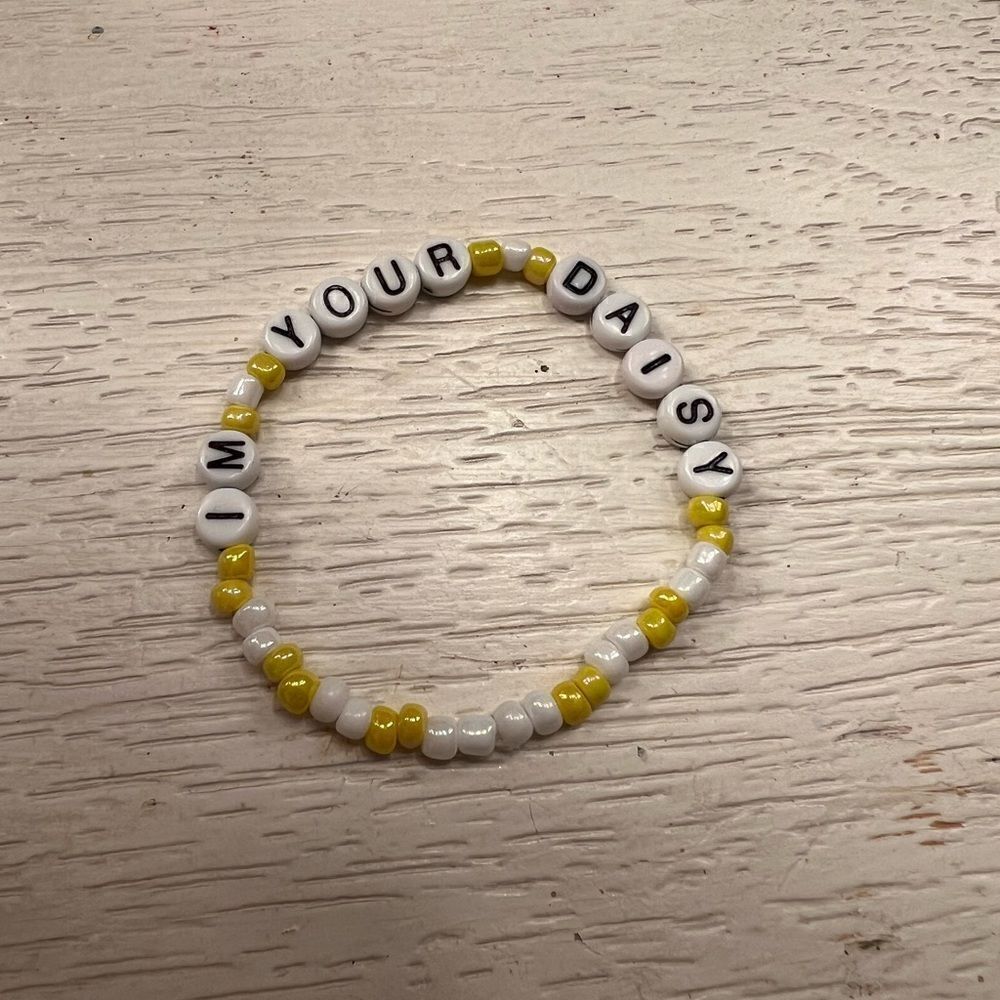 Taylor Swift Friendship Bracelet